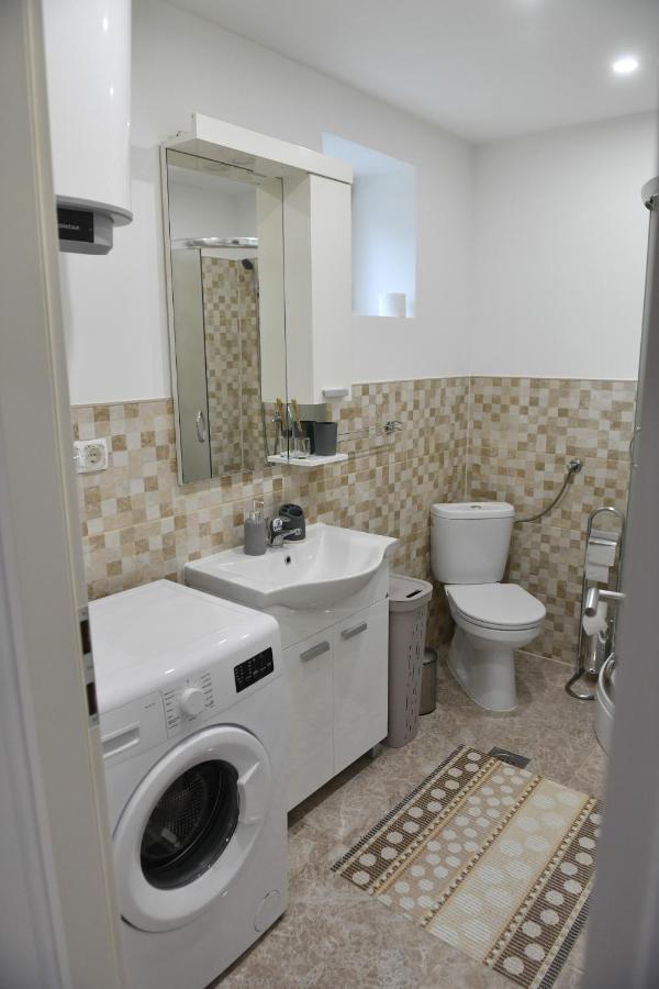 Apartman Lucia Dakovo Exterior foto